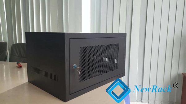 Tủ mạng New Rack 6UD400